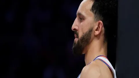 努涅斯12分钟内双响助红军逆转！克洛普延续对纽卡斯尔主帅豪的11连胜辉煌！